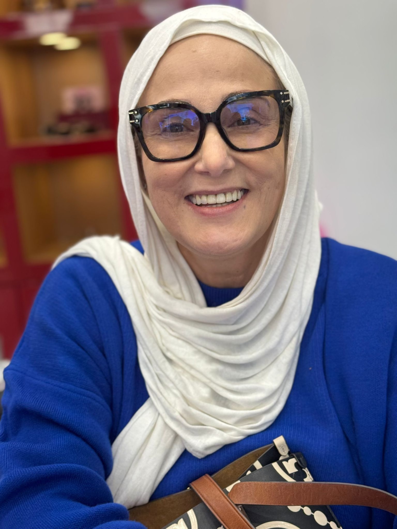 رجاء حكمت شعث